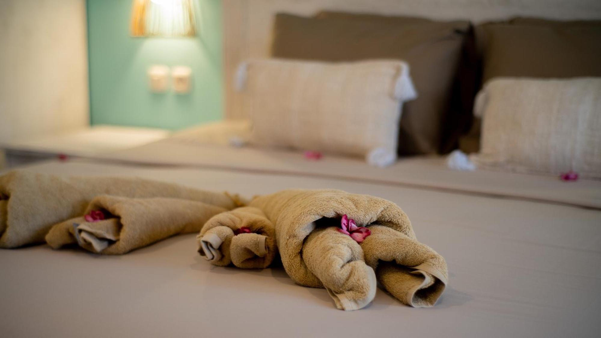 Apartament The White Bay Lombok Kuta  Zewnętrze zdjęcie