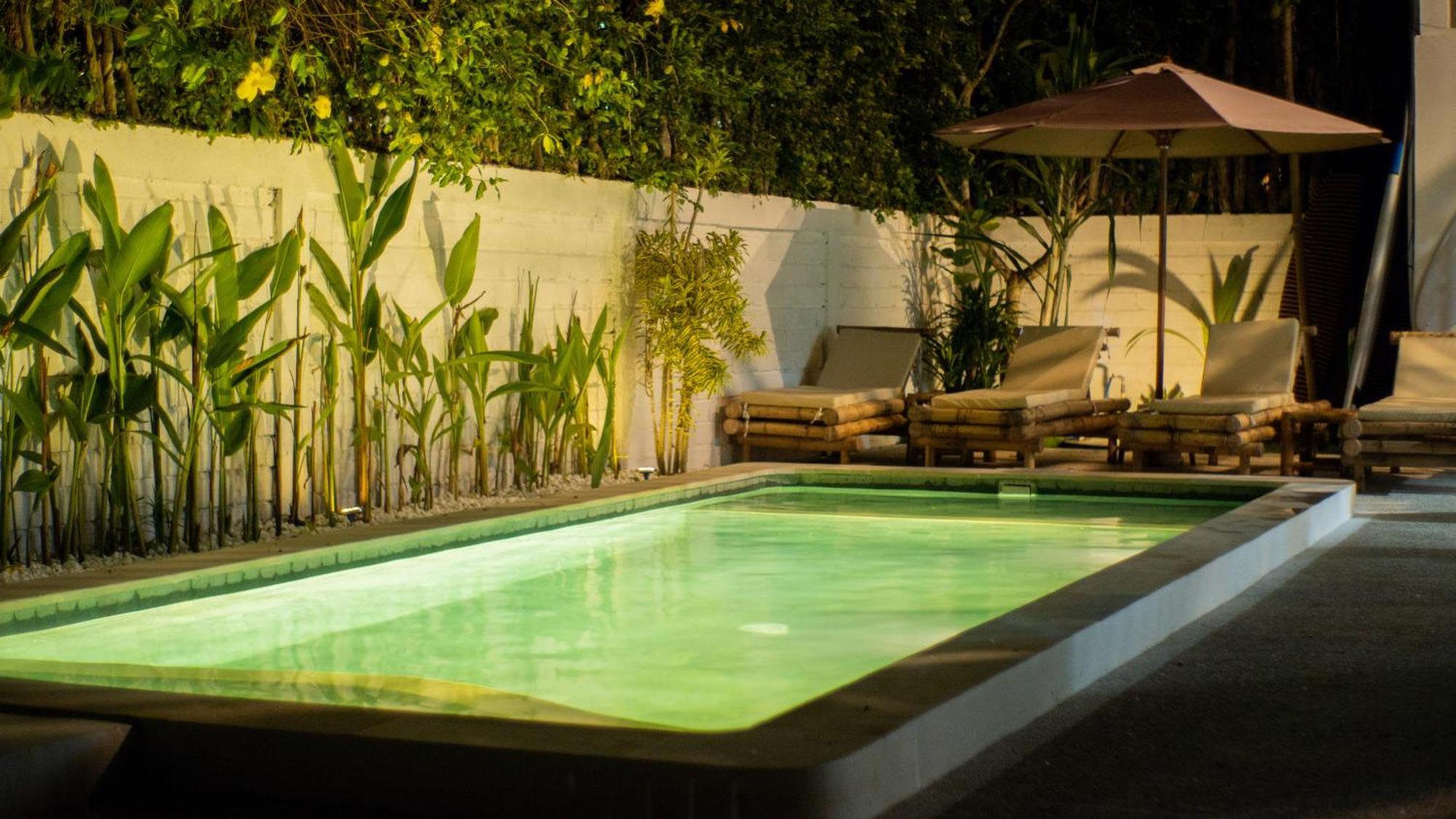 Apartament The White Bay Lombok Kuta  Zewnętrze zdjęcie