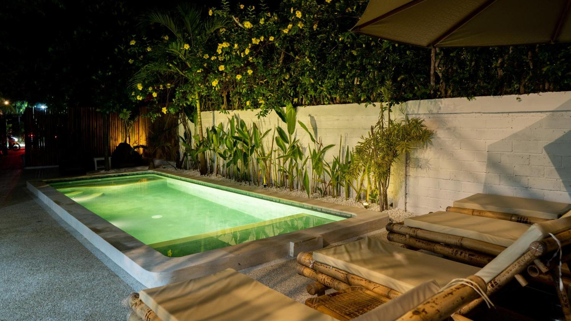 Apartament The White Bay Lombok Kuta  Zewnętrze zdjęcie